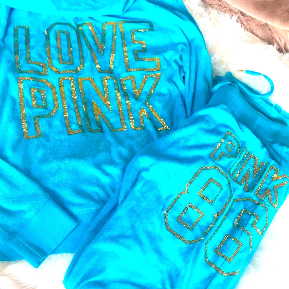 Vintage Vs Pink Victoria’s Secret rare y2k terry cloth turquoise set